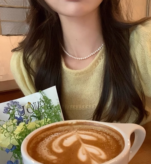 2025 Trend 4/6/8mm White Pearl Chokers Necklace Clavicle Chain For Women Classic Elegant Wedding Neck Jewelry Love Pendant Gift