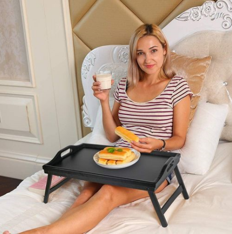 🎆OFFER🎉🎉

🧨Breakfast in bed foldable bamboo tray now available in 3 colours wooden, black or white