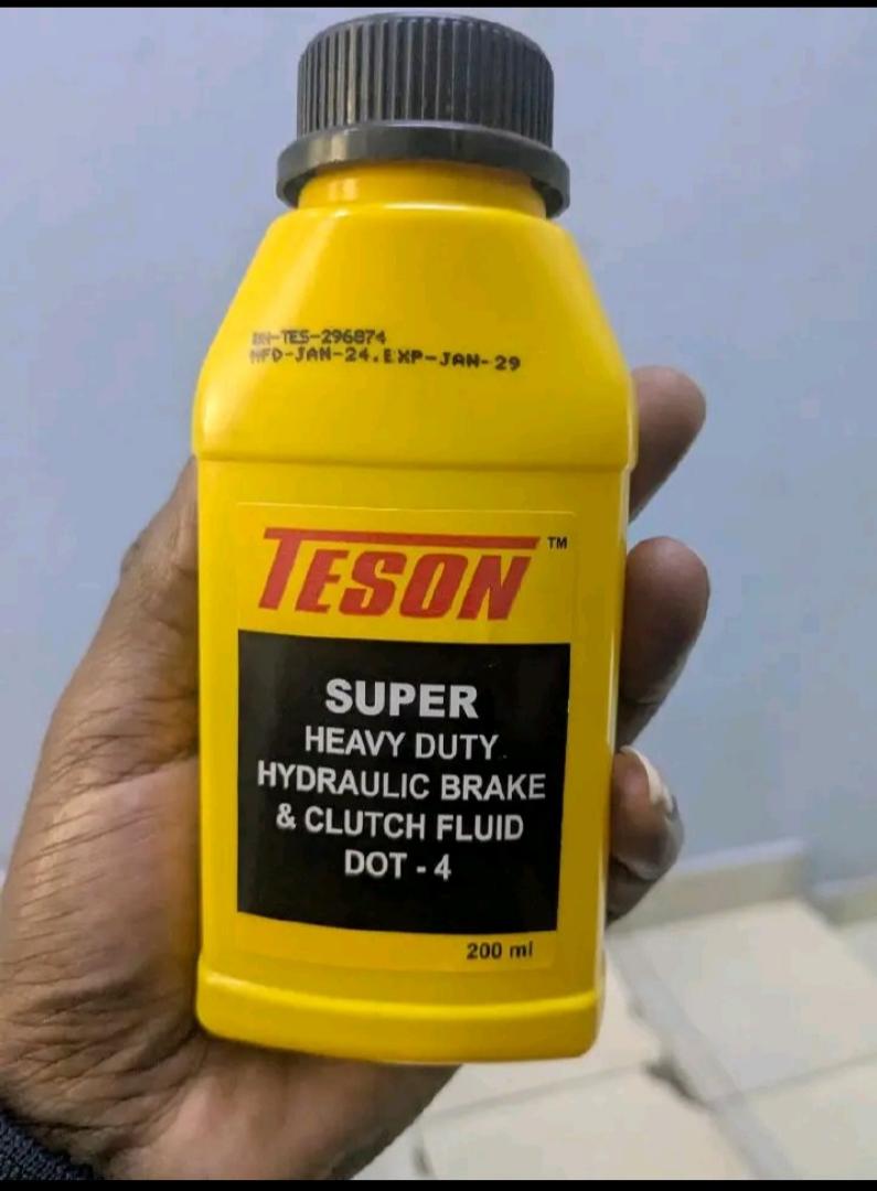 TESON Super Heavy Duty Hydraulic Brake & Clutch Fluid DOT-4. (200ML)
