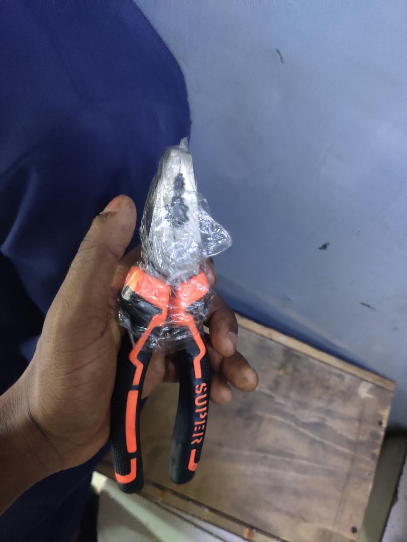 INSULATED STEEL PLIERS