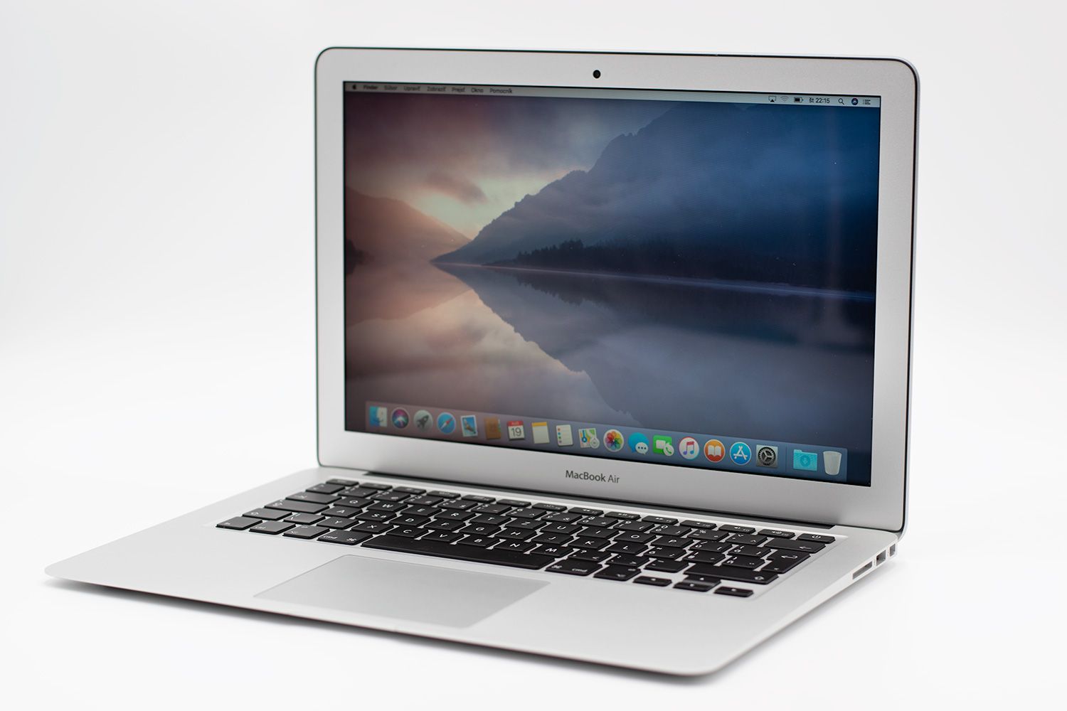 Apple MacBook Air 2015 14″ Laptop – Intel Core i5, 4GB RAM, 256GB SSD, Ultra-Slim Lightweight macOS Notebook for Work, Study & Everyday Use