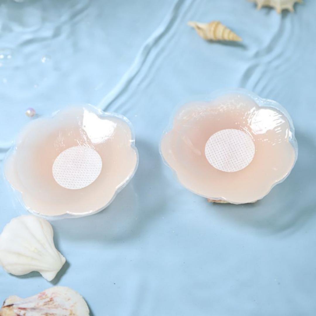 Nipple Stickers Reusable Self-Adhesive Silicone Breast Nipple Cover Bra Pasties Pad Nipple Stickers lingerie Breast Petals for Party Dress Cool Ladies Girl Woman Accesoires Nipple Covers Boob