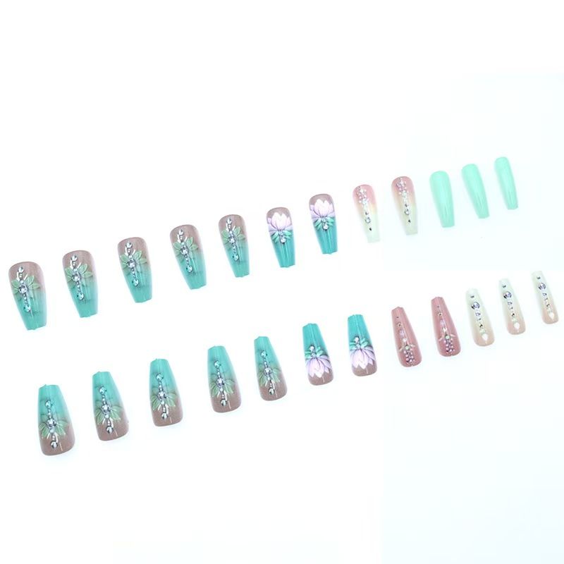 New best-selling, fashionable and classic nail art pieces, fresh and light green gradient lotus flower long wearable nail art pieces, press nail art, removable nail art