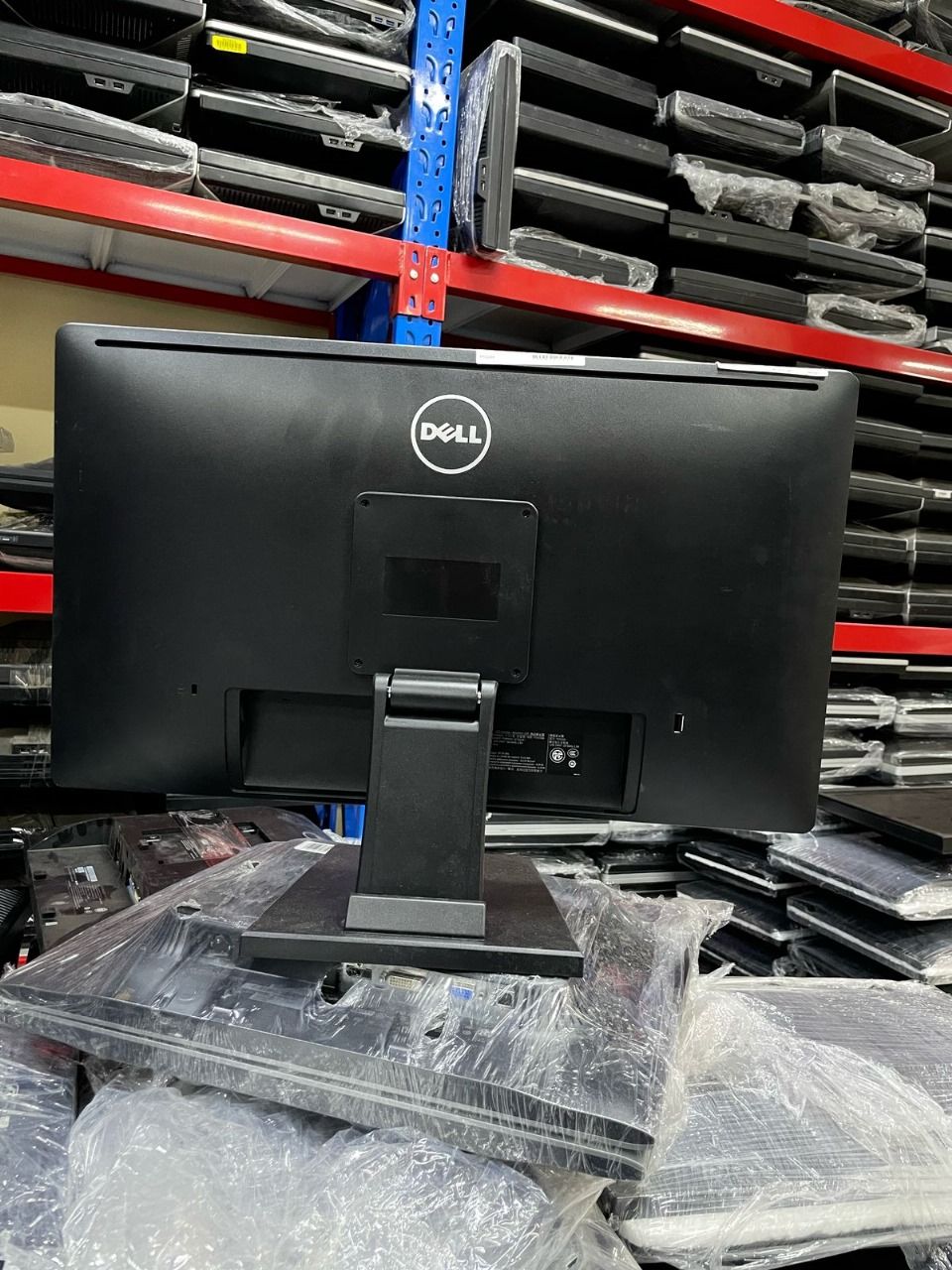 DELL P2219H 22 Inch LED-Backlit, Anti-Glare, 3H Hard Coating IPS Monitor - (8 ms Response, FHD 1920 x 1080 at 60Hz, 1000:1 Contrast, with ComfortView DisplayPort, VGA, HDMI and USB), Black