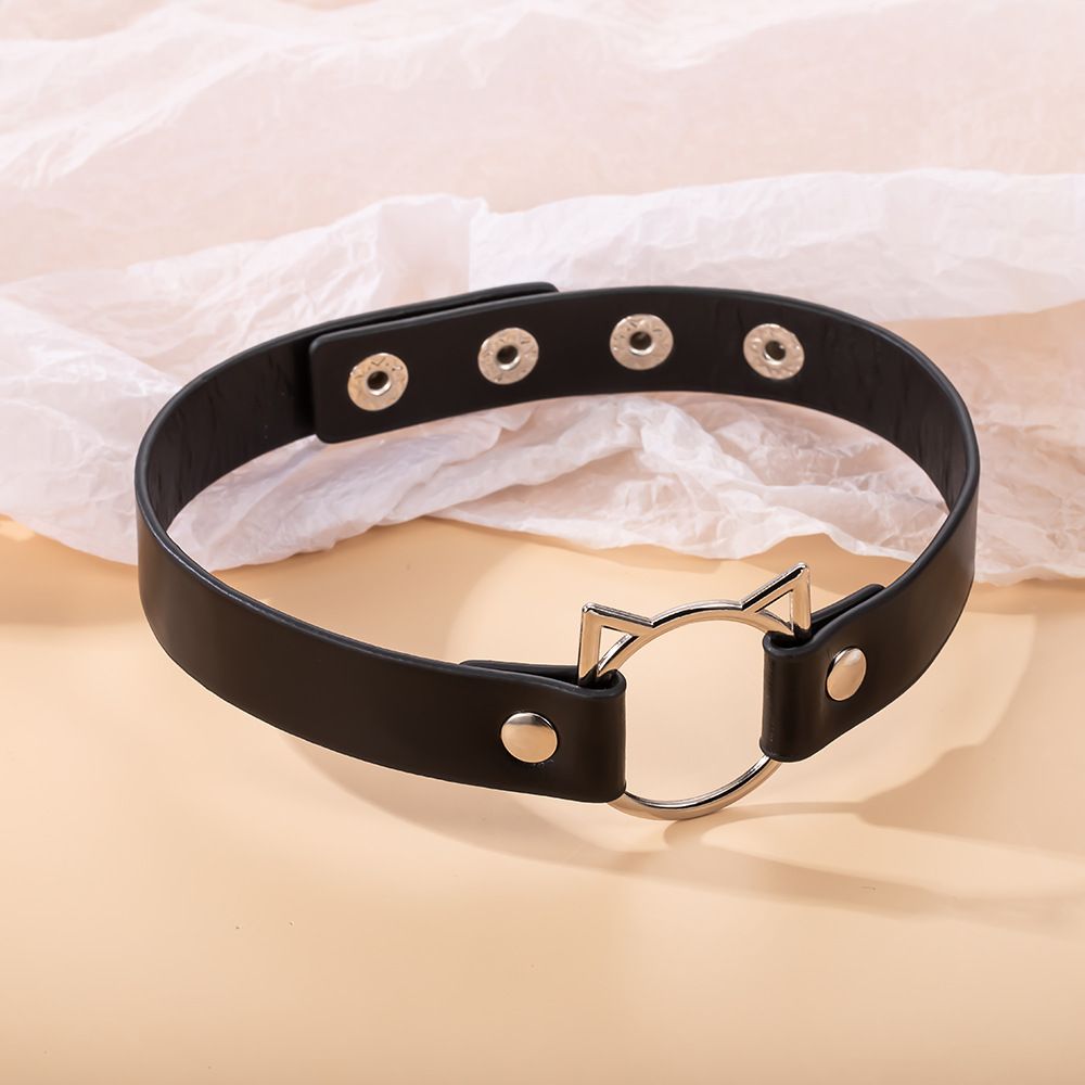 Individual and Exaggerated Cat-shaped Hollow Black Leather Collar, adjustable collar and neck ornament in punk rivet style，special  hip - hop style necklace