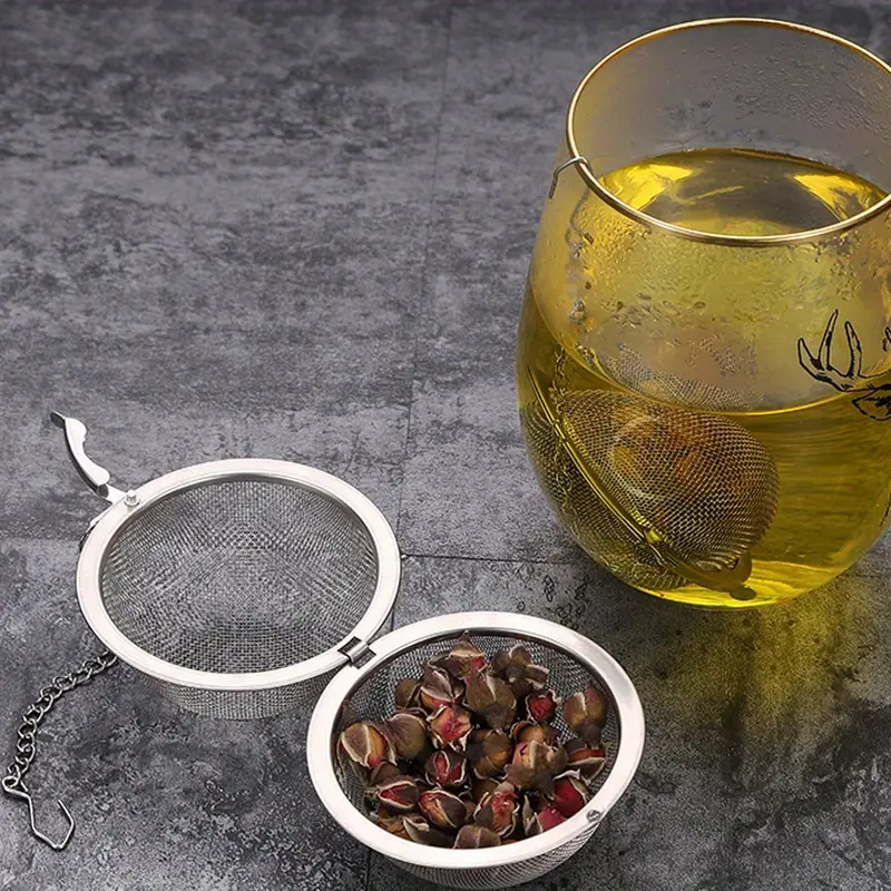 Stainless Steel Spice Ball – Your Stew & Soup Game Changer! No More Messy Bits, Easy Clean, Perfect for Tea, Broths & Marinades – Reusable, Dishwasher Safe, Ideal for Home Kitchen, BBQ & Travel