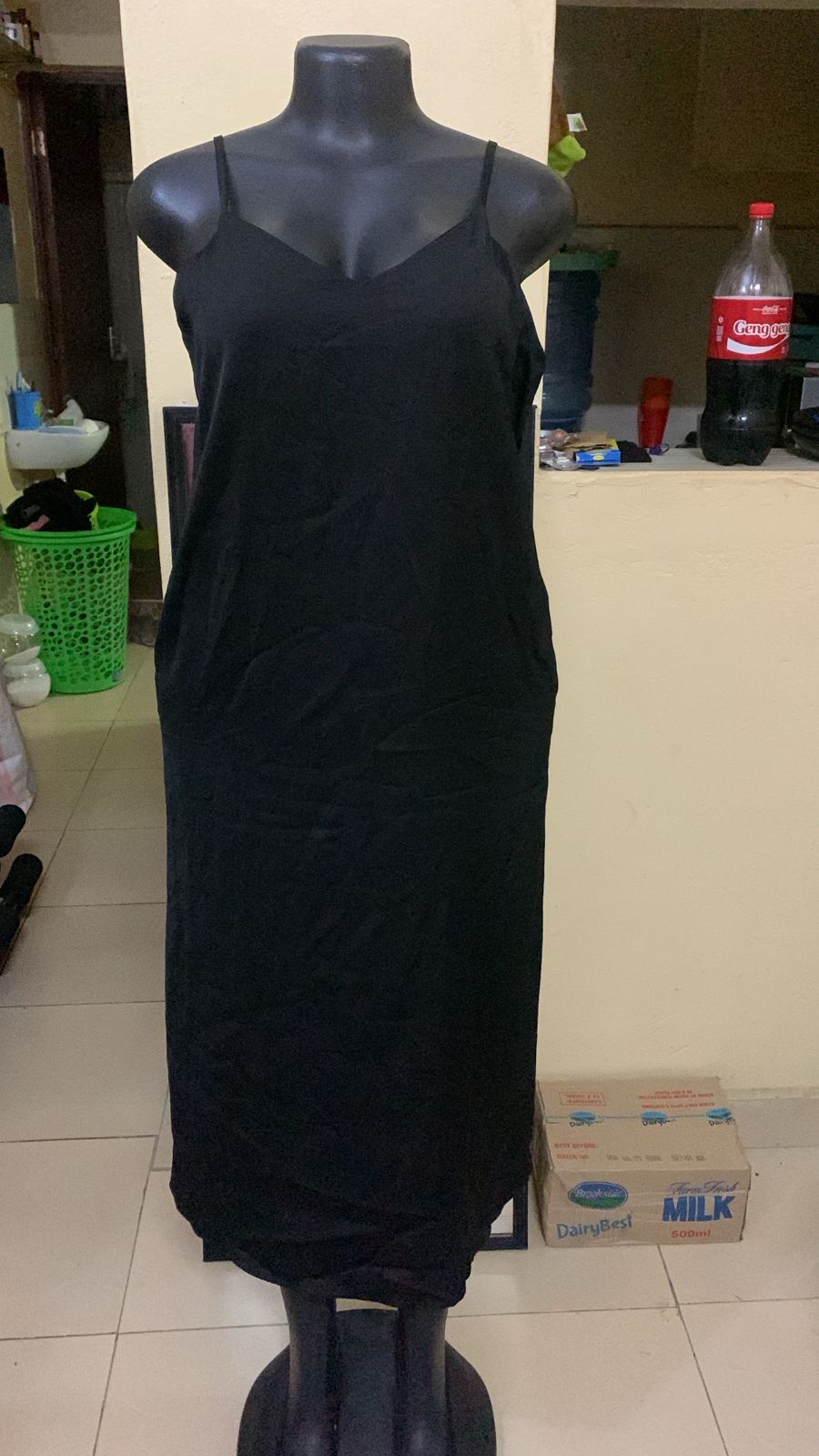CLEARANCE SALE ON THRIFT DRESSES MULTIPLE SIZES