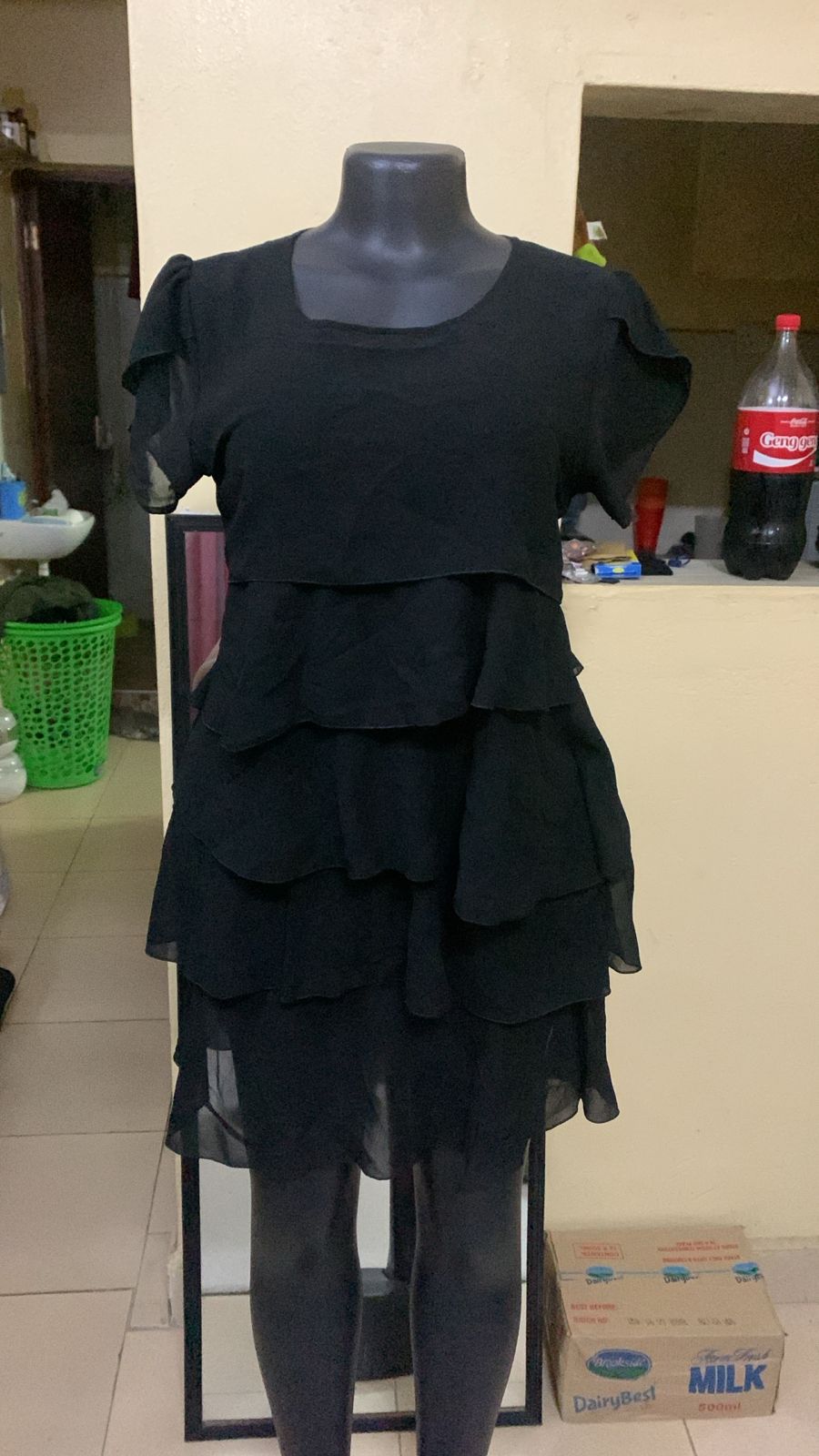 CLEARANCE SALE ON THRIFT DRESSES MULTIPLE SIZES