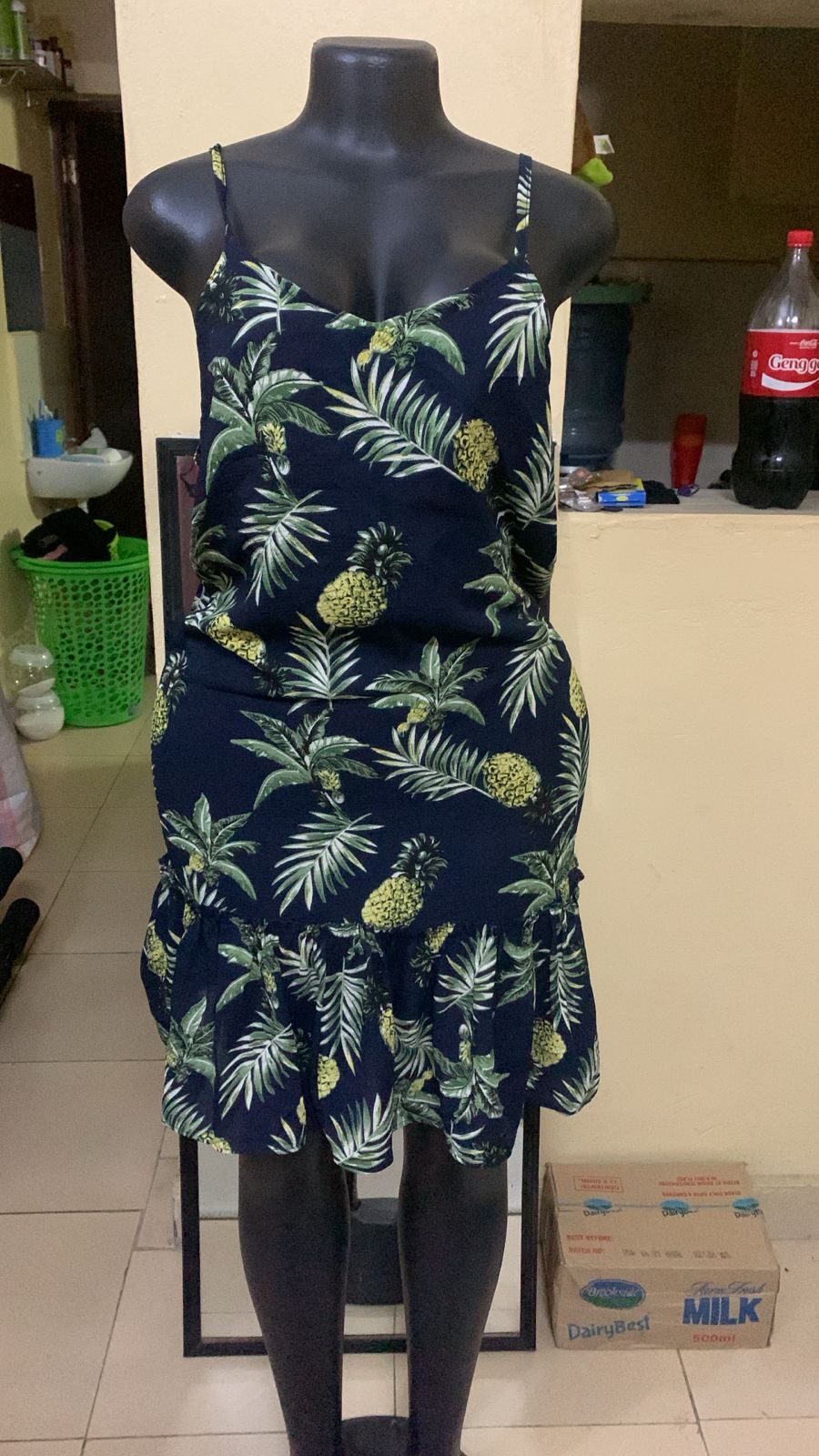 CLEARANCE SALE ON THRIFT DRESSES MULTIPLE SIZES
