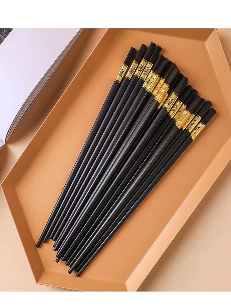 1 Pair Japanese Chinese Chopsticks Food Sushi Sticks Reusable Korean Chopsticks Set  Alloy Tableware Palillos Chinos
