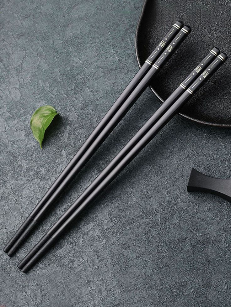 1 Pair Japanese Chinese Chopsticks Food Sushi Sticks Reusable Korean Chopsticks Set  Alloy Tableware Palillos Chinos