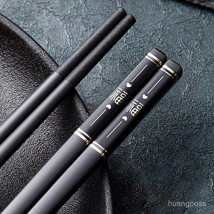 1 Pair Japanese Chinese Chopsticks Food Sushi Sticks Reusable Korean Chopsticks Set  Alloy Tableware Palillos Chinos