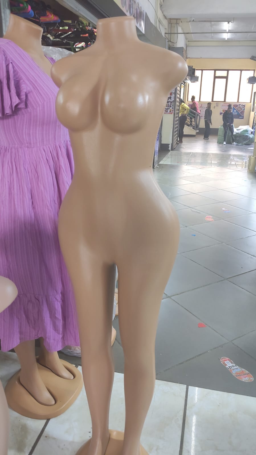 MANNEQUINS DISPLAY DOLLS AVAILABLE IN TWO SIZES