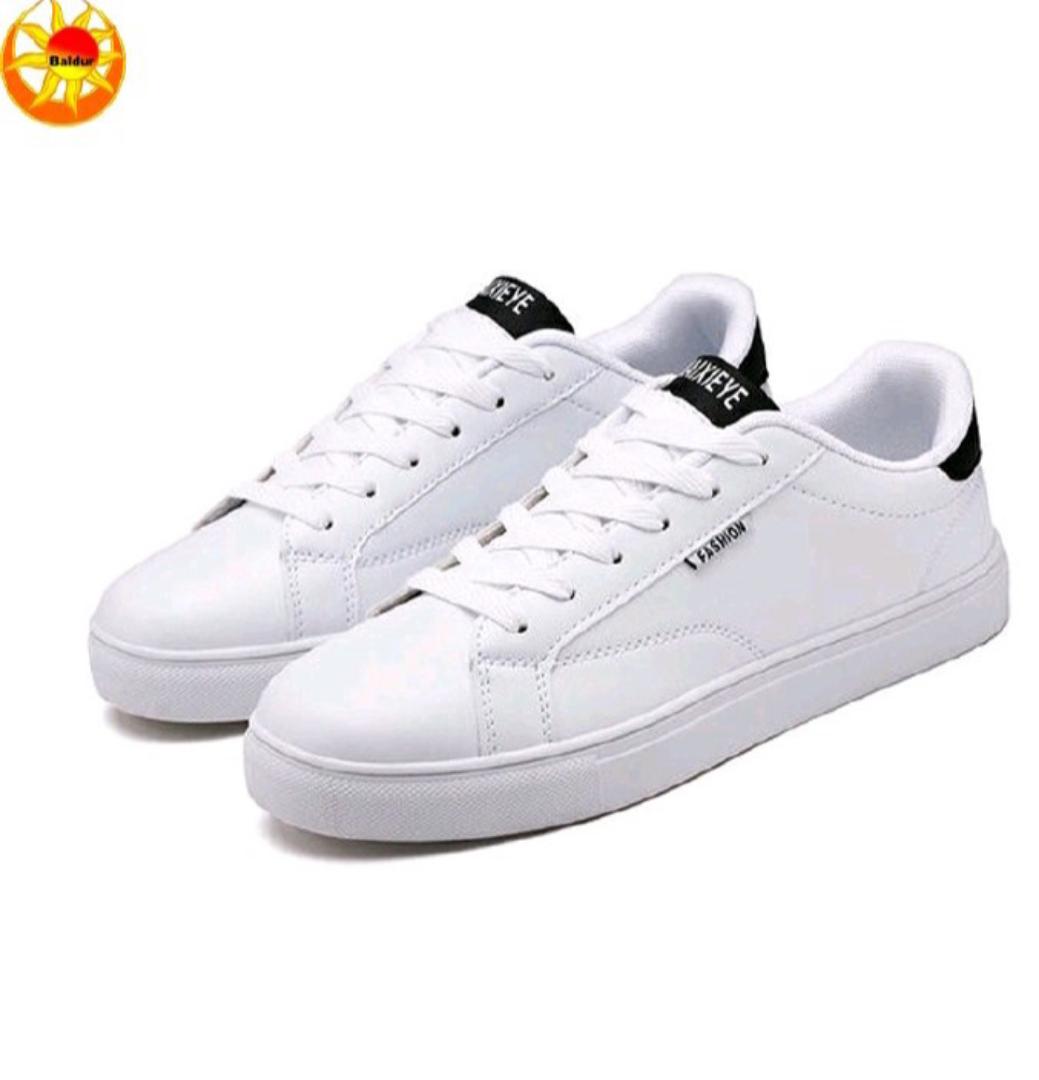 Men’s White Shoes women’s Breathable Rubber Low Upper Sport Shoes  casual Sneaker women’s  PU leather shoes boys Fashion Sneaker Classic lace-up sneakers