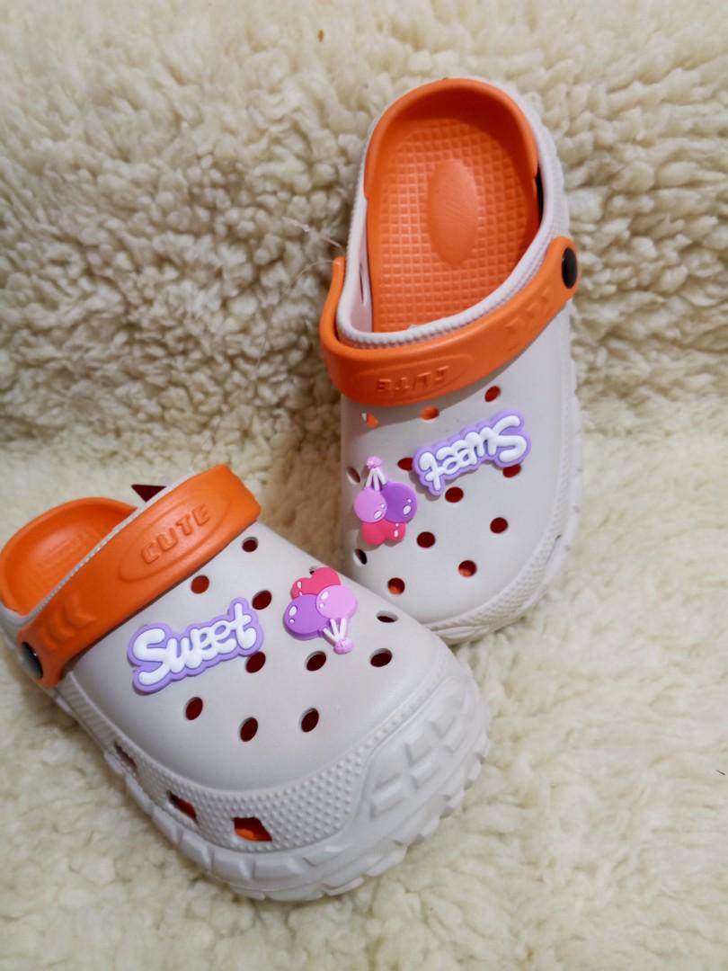 kids crocs outdoor for girls