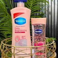 600ml 2 pack ,Vaseline Daily Brightening Even Tone Lotion + Intensive Care Vitamin B3 Body Oil 200ML / 3pack with shower gel
