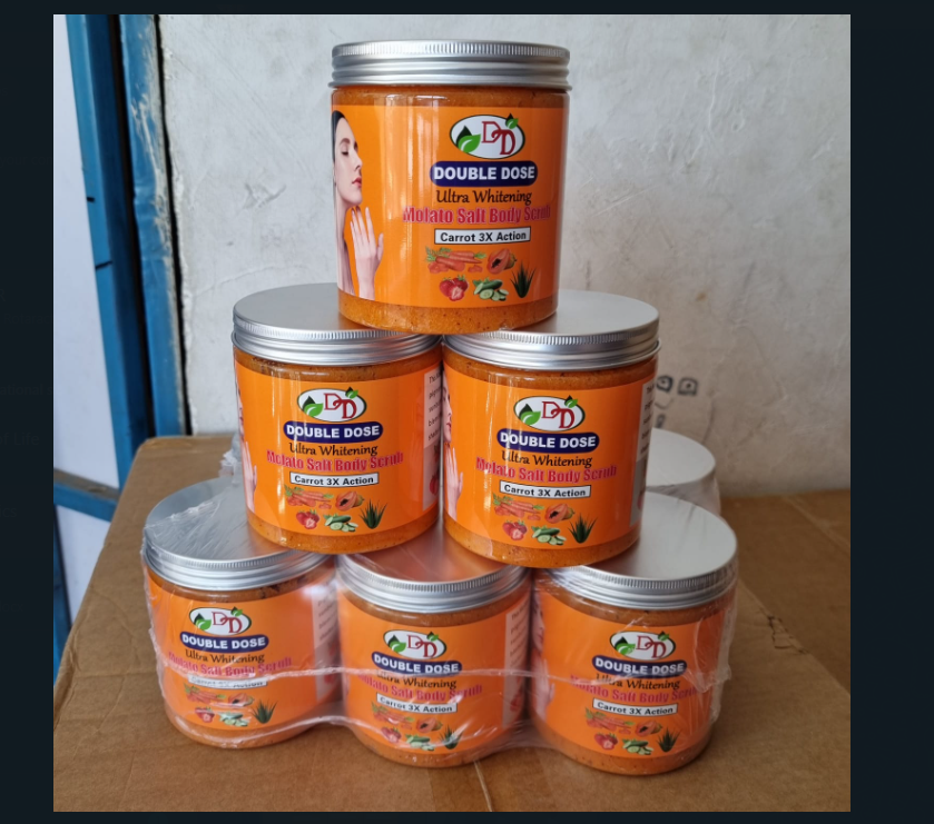 Molato Double Dose Ultra Whitening Salt Body Scrub With Carrot 3× Action For Hydrating,Exfoliating ,Nourishing,Brightening