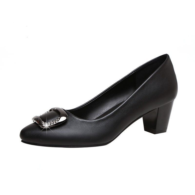 Spring and autumn models mother shoes single shoes shallow mouth thick heeled ladies leather shoes middle heeled high heels