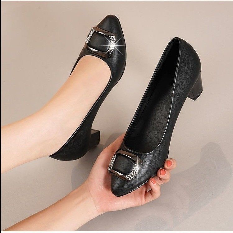 Spring and autumn models mother shoes single shoes shallow mouth thick heeled ladies leather shoes middle heeled high heels