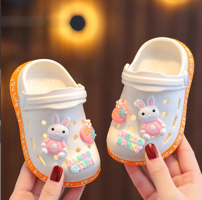 Children's sandals soft bottom non-slip sandals slippers baby baby hole shoes