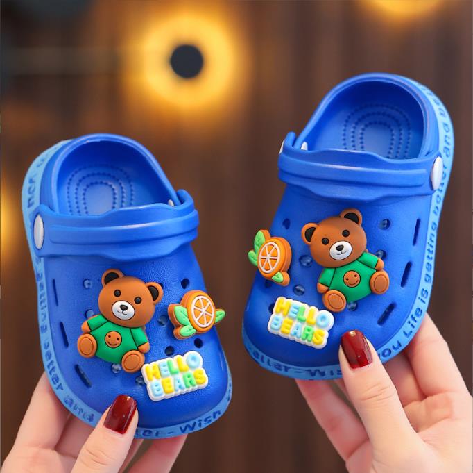 Children's sandals soft bottom non-slip sandals slippers baby baby hole shoes