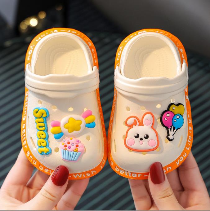 Children's sandals soft bottom non-slip sandals slippers baby baby hole shoes
