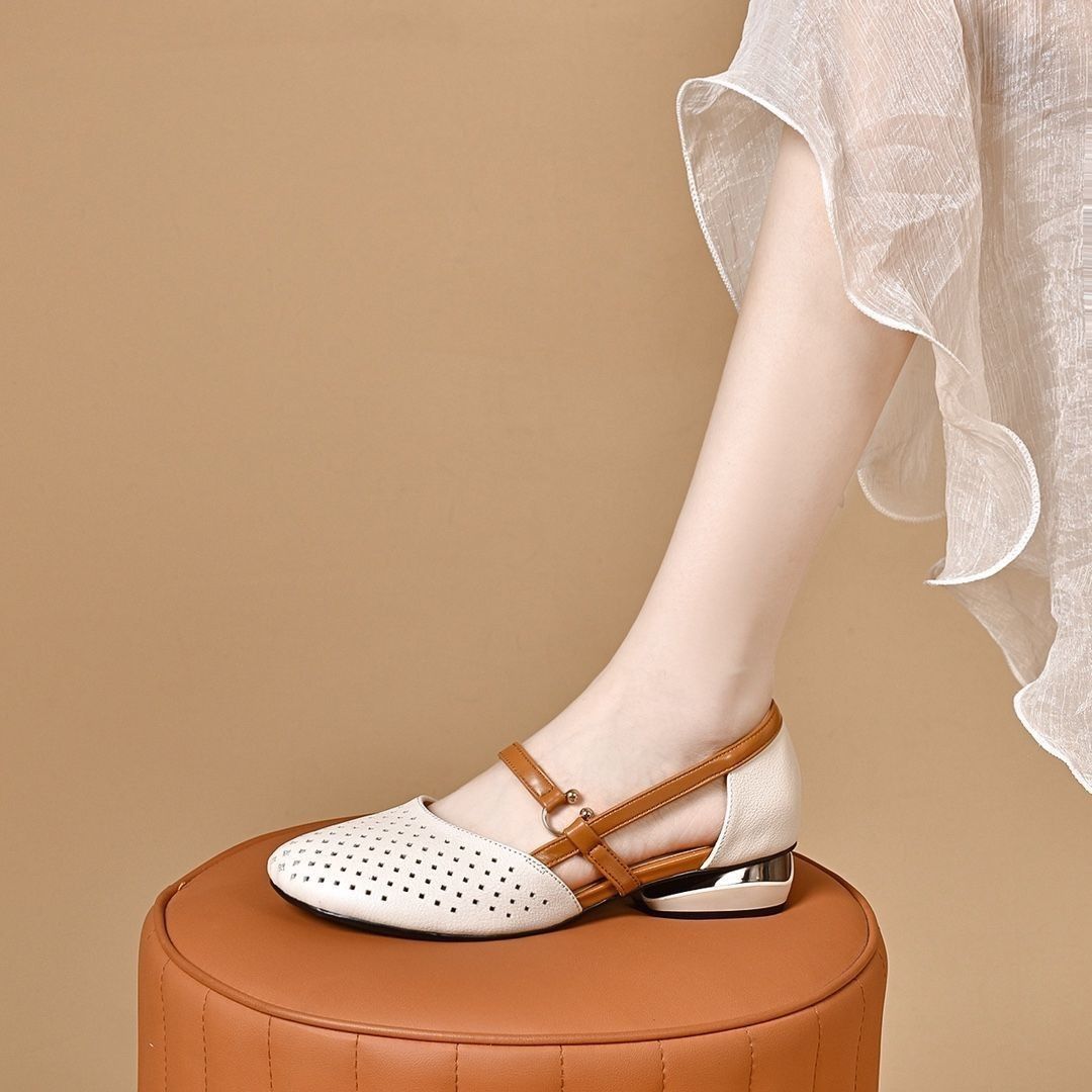 2025 Summer new Korean low-heeled hollow sandals spell color shallow mouth female round head sandals hole shoes