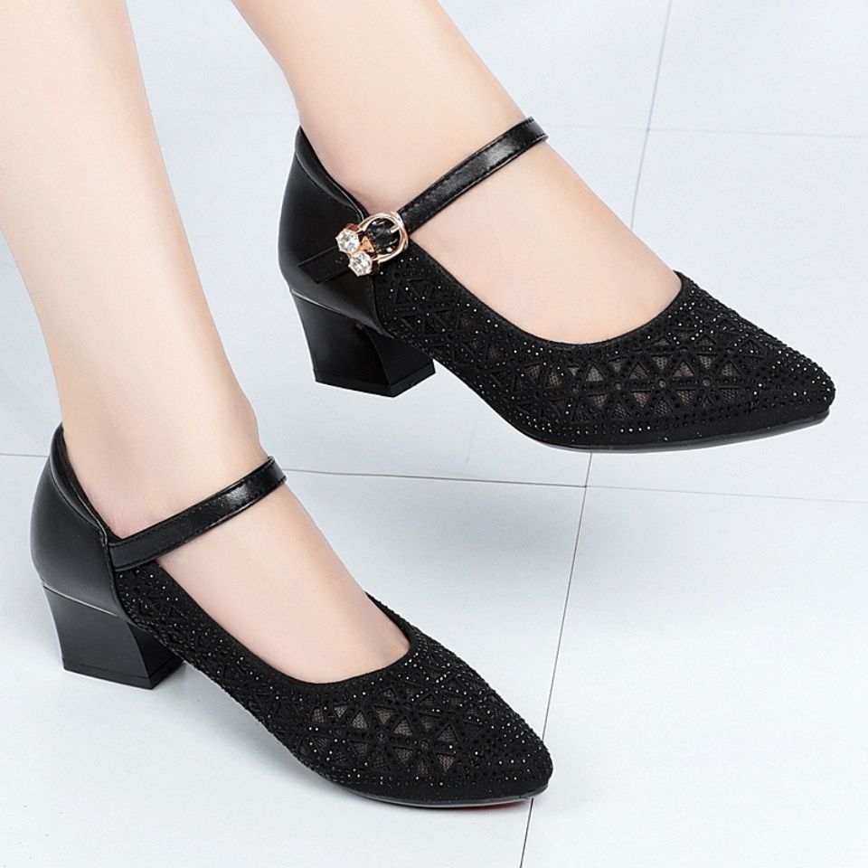 Sandals female 2025 new high-heeled sandals mesh hollow thick heeled sandals breathable soft bottom medium heeled pointed toe mother shoes