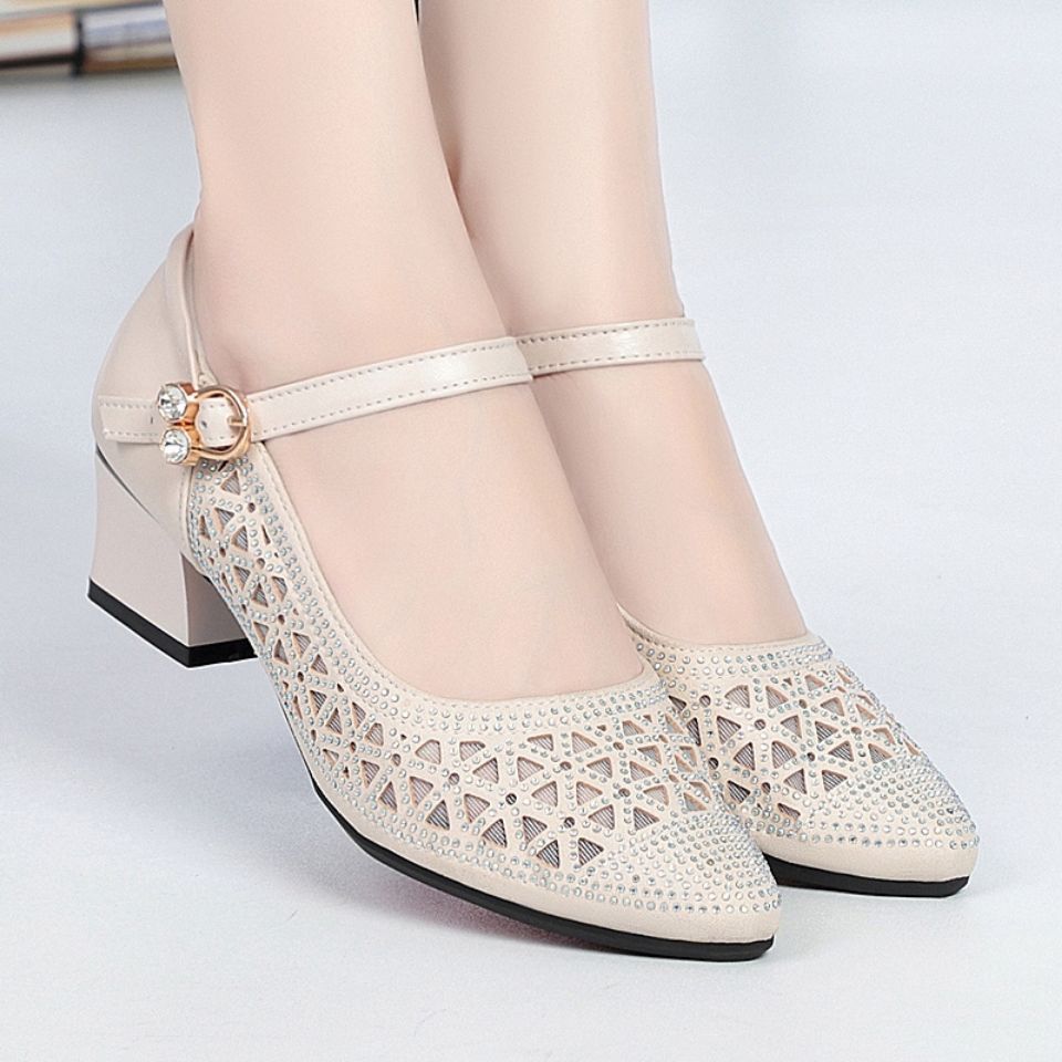 Sandals female 2025 new high-heeled sandals mesh hollow thick heeled sandals breathable soft bottom medium heeled pointed toe mother shoes