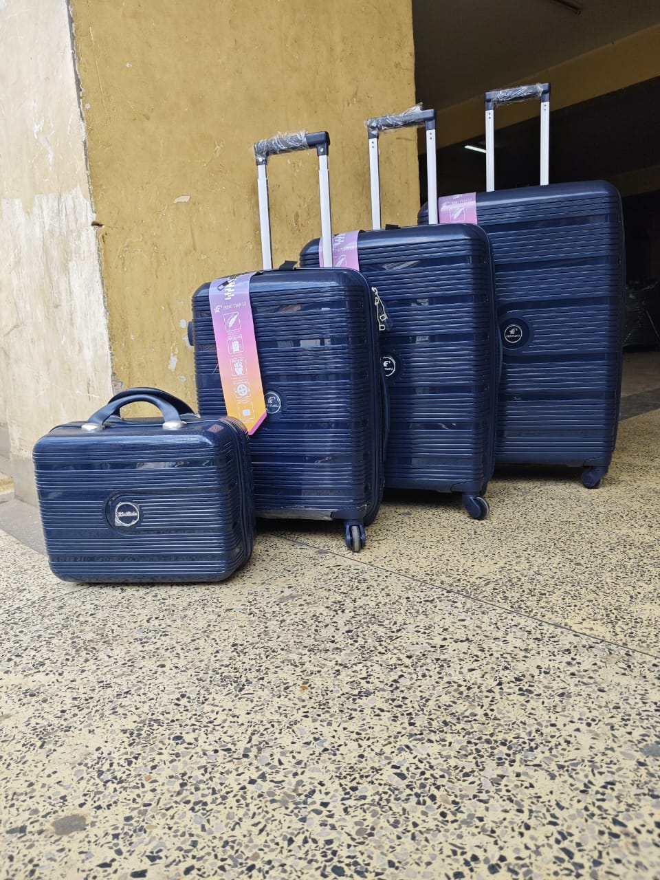 Size 4 Fashion 4 IN 1 UNBREAKBLE LAXURIOUS RUBBER SUITCASE BRIEFCASE TRAVEL BAG