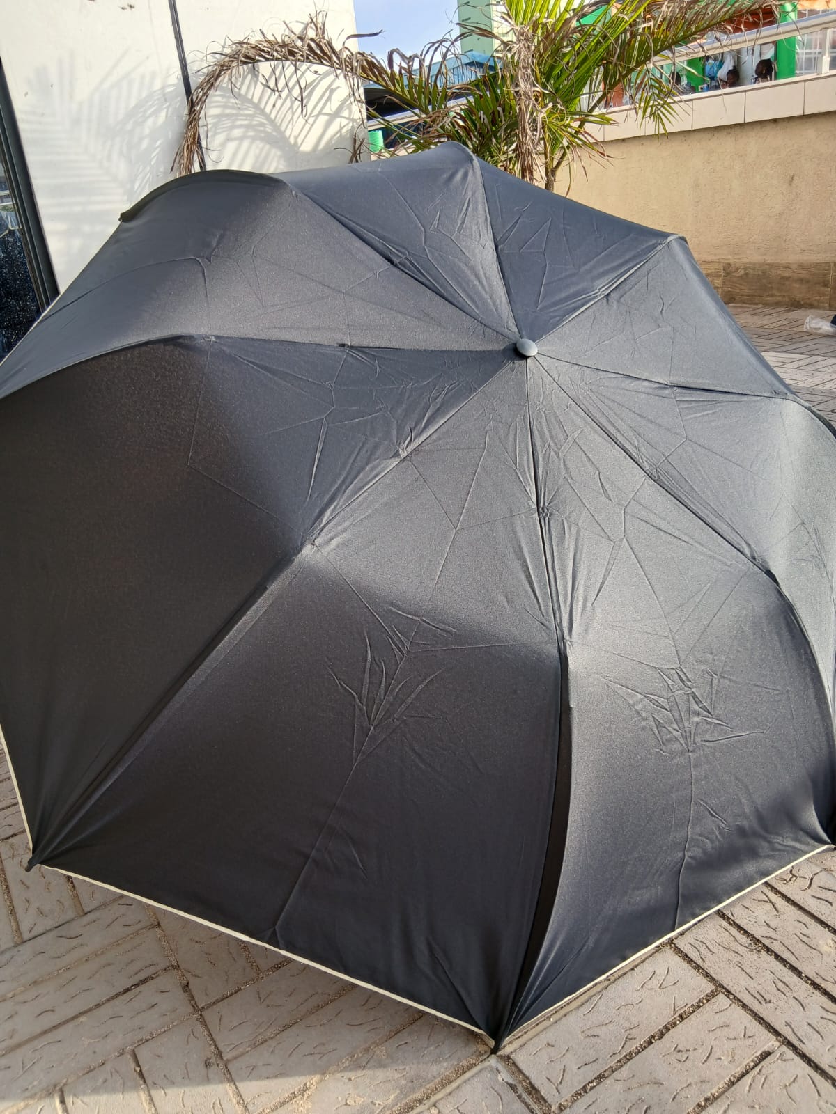*Foldable Umbrella*

💳 *Price: offer ‼️
▪️Whether it is the heavy rain or the hot sun, this umbrella is your most reliable protective shelter.
▪️ New automatically folding business large umbrella
▪️S