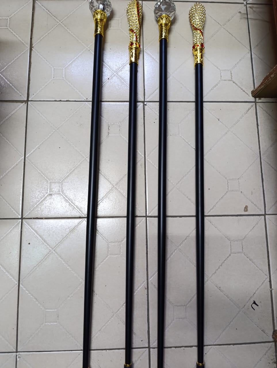 🟢 Fancy designed metalic walking sticks.

🔴 Ideal for party and special occasions.

🔵 with sword.

🔖durable 

Ideall and convenient for use