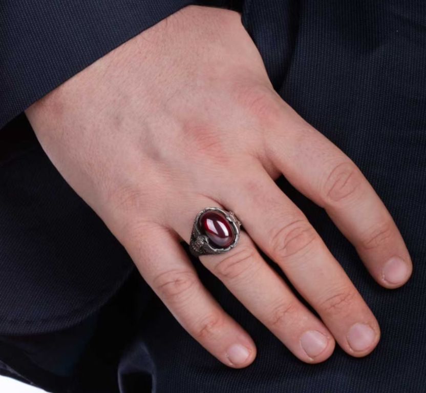New Vintage Carve Eagle Ruby Rings for Men Silver Punk Fashion Ring Wedding Engagment Party Jewelry Accessories Wholesale