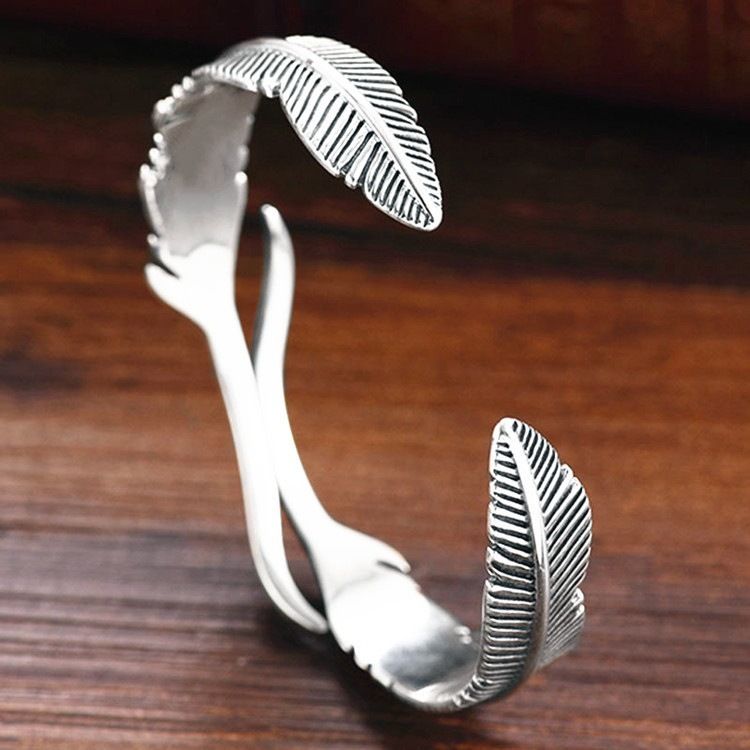 Punk Simple Silver Color Twisted Mobius Cuff Bangles Infinite Loop Bracelet Men\'s Fashion Casual Party Jewelry Gift