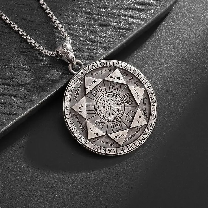 Retro Seven Angels Magic Circle Solomon\'s Seal Necklace Pendant Personalized Men\'s Punk Lucky Amulet Jewelry