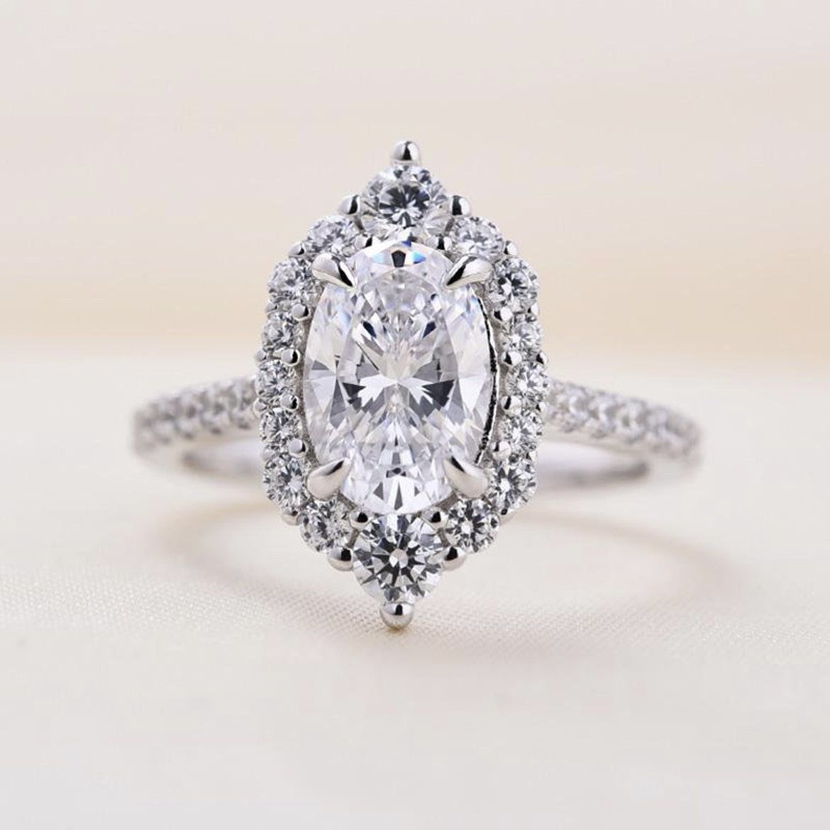 Ladies' Wedding Party Accessories, Engagement Ceremony Temperament, Jewelry, Lightweight Luxury Oval Zirconia Inlaid Luxury Three-layer Ring