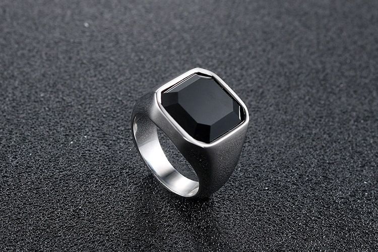 Retro fashion domineering simple square personalized punk style men's ring