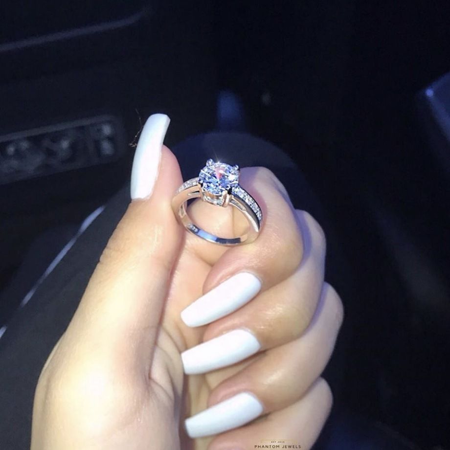 Luxury Crystal Silver Diamond Ring Beautiful Women's Fashion Ring Wedding Jewelry
