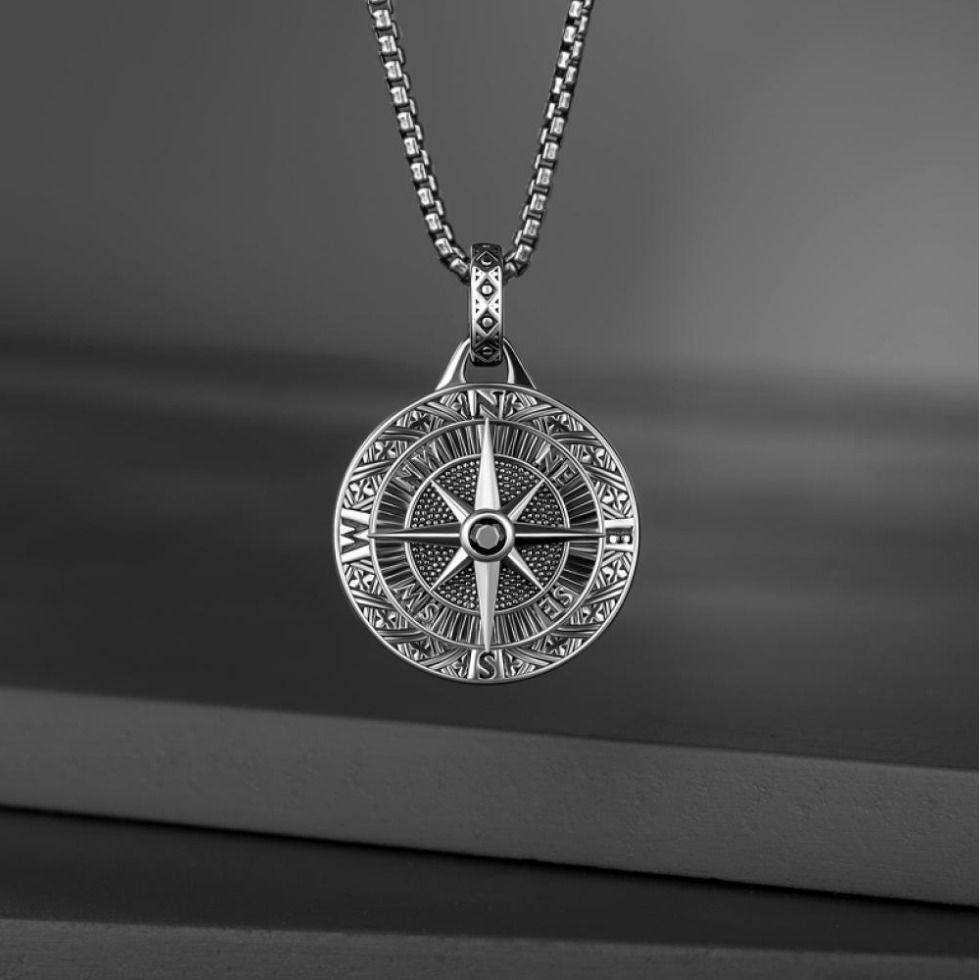 Quality Fashionable Medal Necklace Pendant Pirate Ship Compass Personality Men\'s Necklace Pendant Hip Hop Jewelry Trend Jewelry