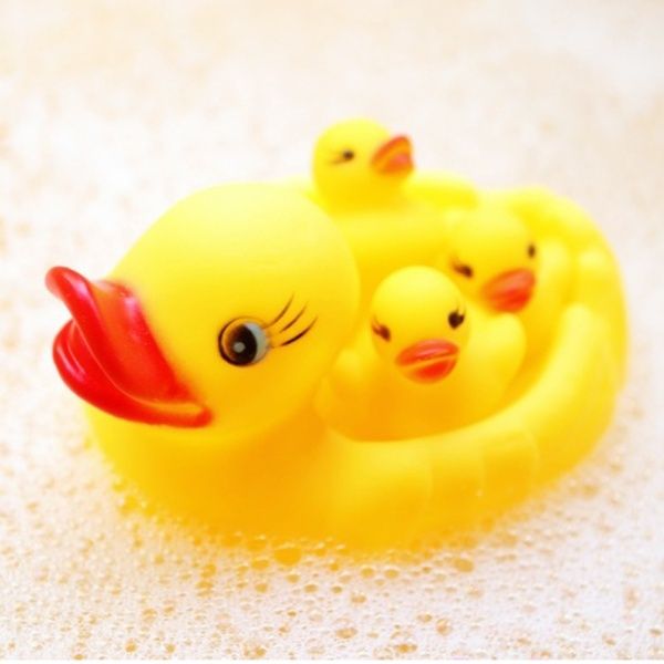 4pc/lot Bath Toys Shower Water Floating Squeaky Yellow Rubber Ducks Baby Toys Water Toys Brinquedos For Bathroom