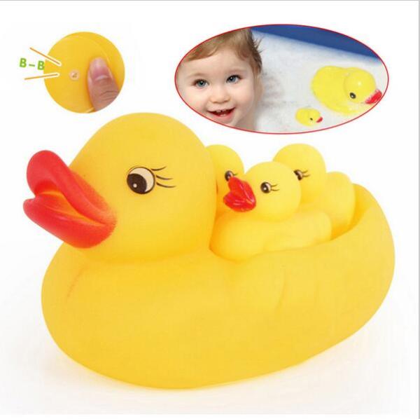 4pc/lot Bath Toys Shower Water Floating Squeaky Yellow Rubber Ducks Baby Toys Water Toys Brinquedos For Bathroom