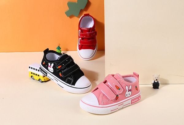 New Children Canvas Board Shoes Kids Loafers for Girls Boys Sport Running Trainers Fashion Breathable Baby Canvas Sneakers Flats