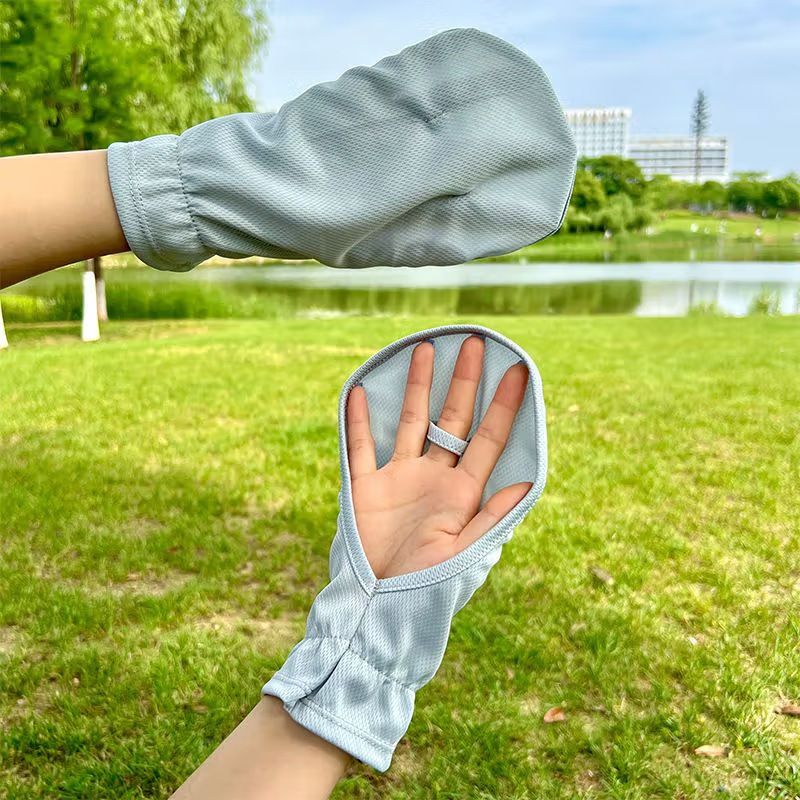 Sun Protection Gloves Women's Outdoor Cycling UV Resistant Short Gloves Breathable Fabric Anti-slip Horseshoe Sleeves