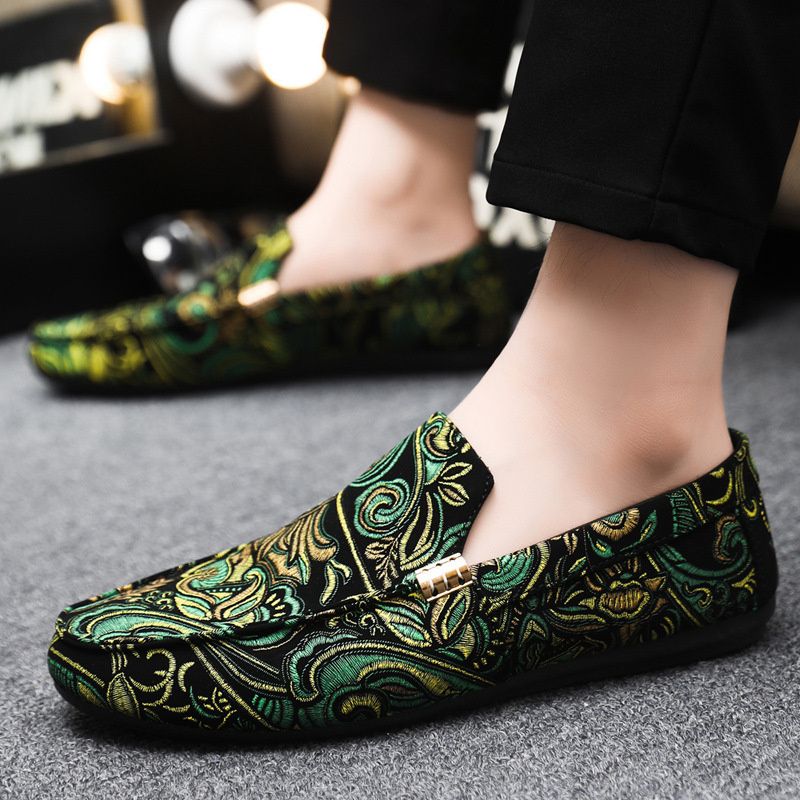 Men's Popular Bean Shoes One Foot Lazy Shoes Versatile Breathable Casual Driving Cloth Shoes