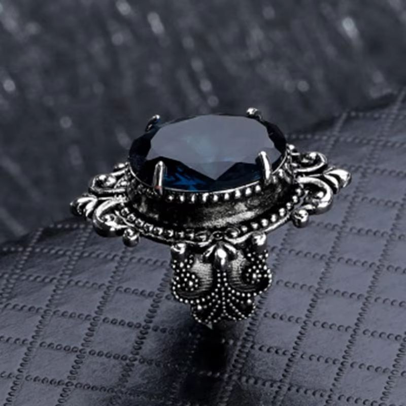 Carved Pattern Vintage Women Rings with Oval Blue CZ Stone Retro Female Rings for Party Chic Anniversary Gift New Jewelry