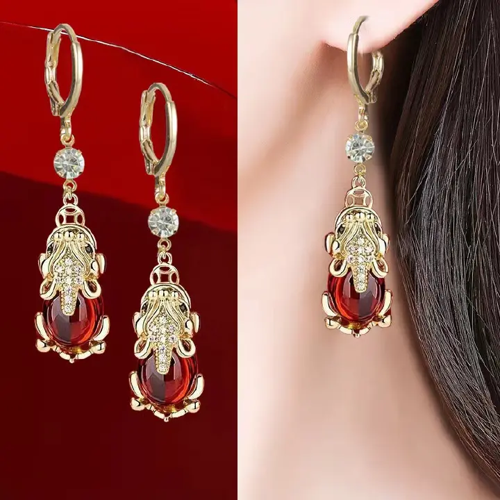Fashion Pixiu Retro Earrings Female Trendy Cute Animal High-End Sense Elegant Lucky Lucky Atmospheric Red Stud Earrings Gift