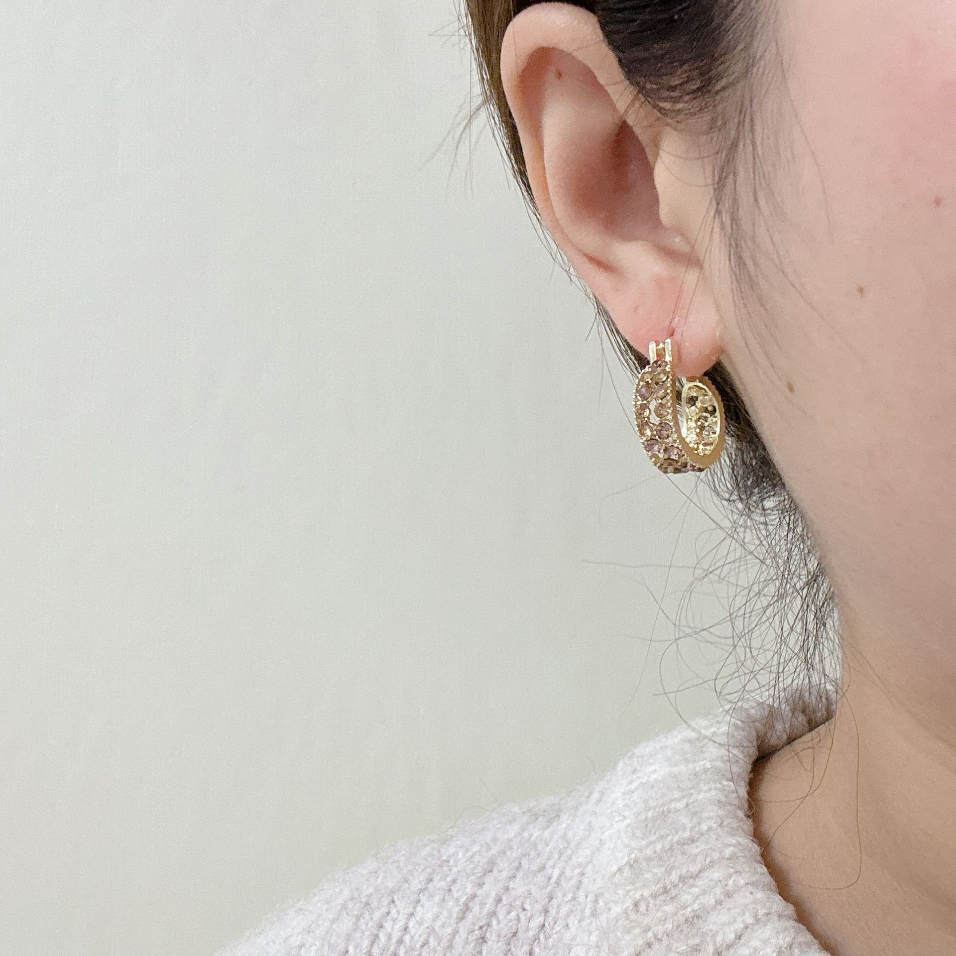 New Retro Champagne Color Rhinestone Hoop Earrings for Women Fashion Trend Elegant Temperament Girls Party Jewelry Birthday Gift