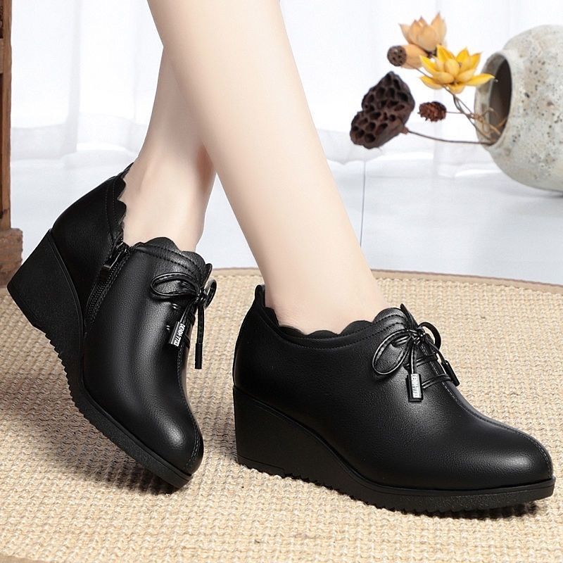 Spring Autumn New Women's Single Shoes Wedges Soft Sole Comfortable Large Size Mother's Leather High Heels Shoes Size