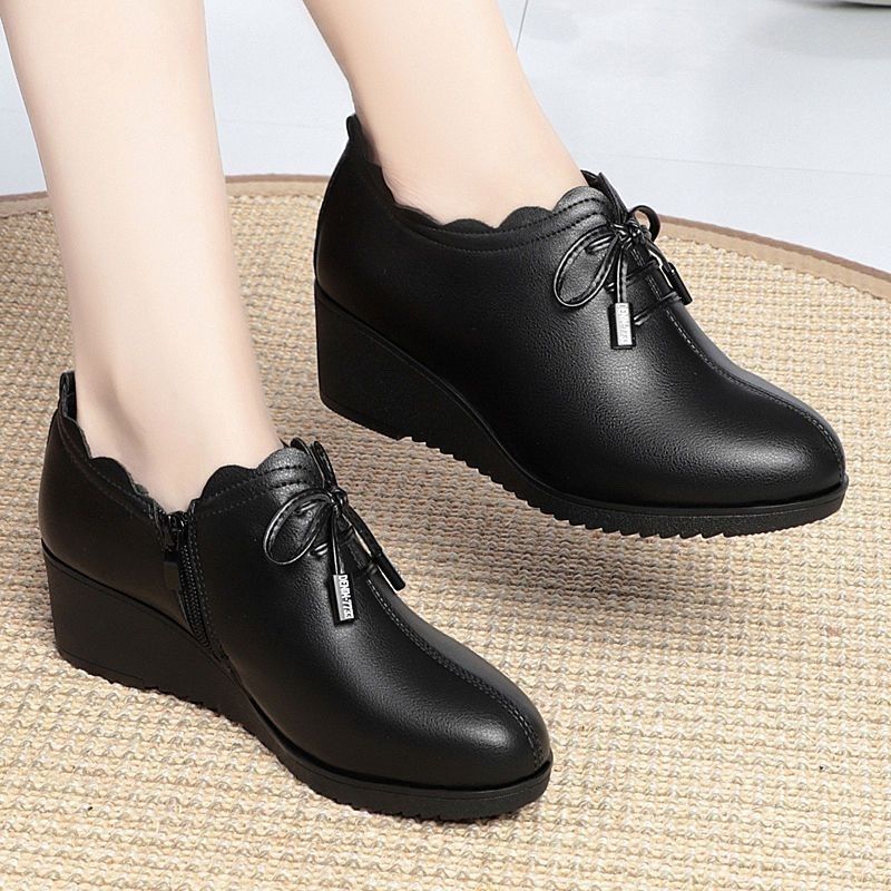 Spring Autumn New Women's Single Shoes Wedges Soft Sole Comfortable Large Size Mother's Leather High Heels Shoes Size