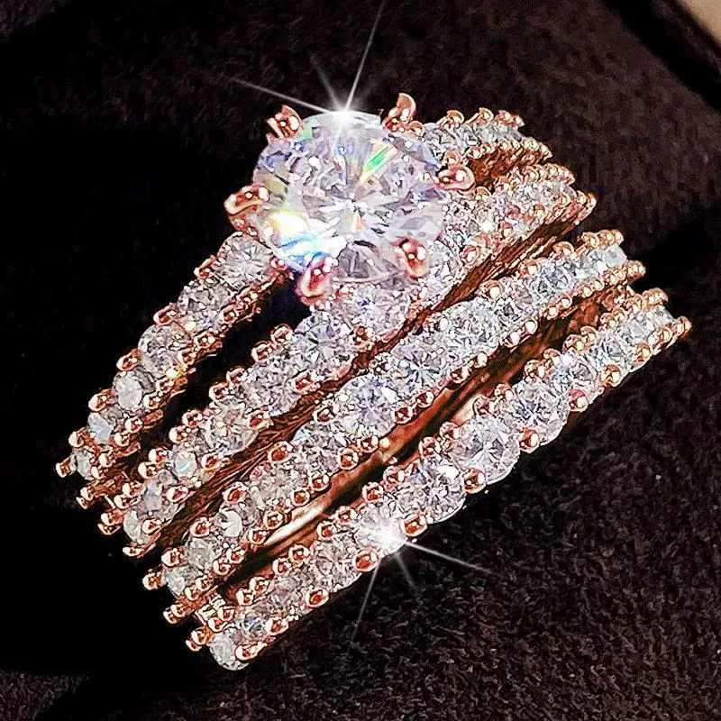 Trendy Hollow Set Rings Full Bling Iced Out CZ Stone Luxury Women Wedding Engagement Rings 2Pcs Set Jewelry